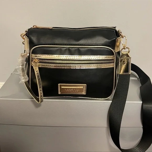 Authentic Versace crossbody cosmetics bag - Picture 2 of 14